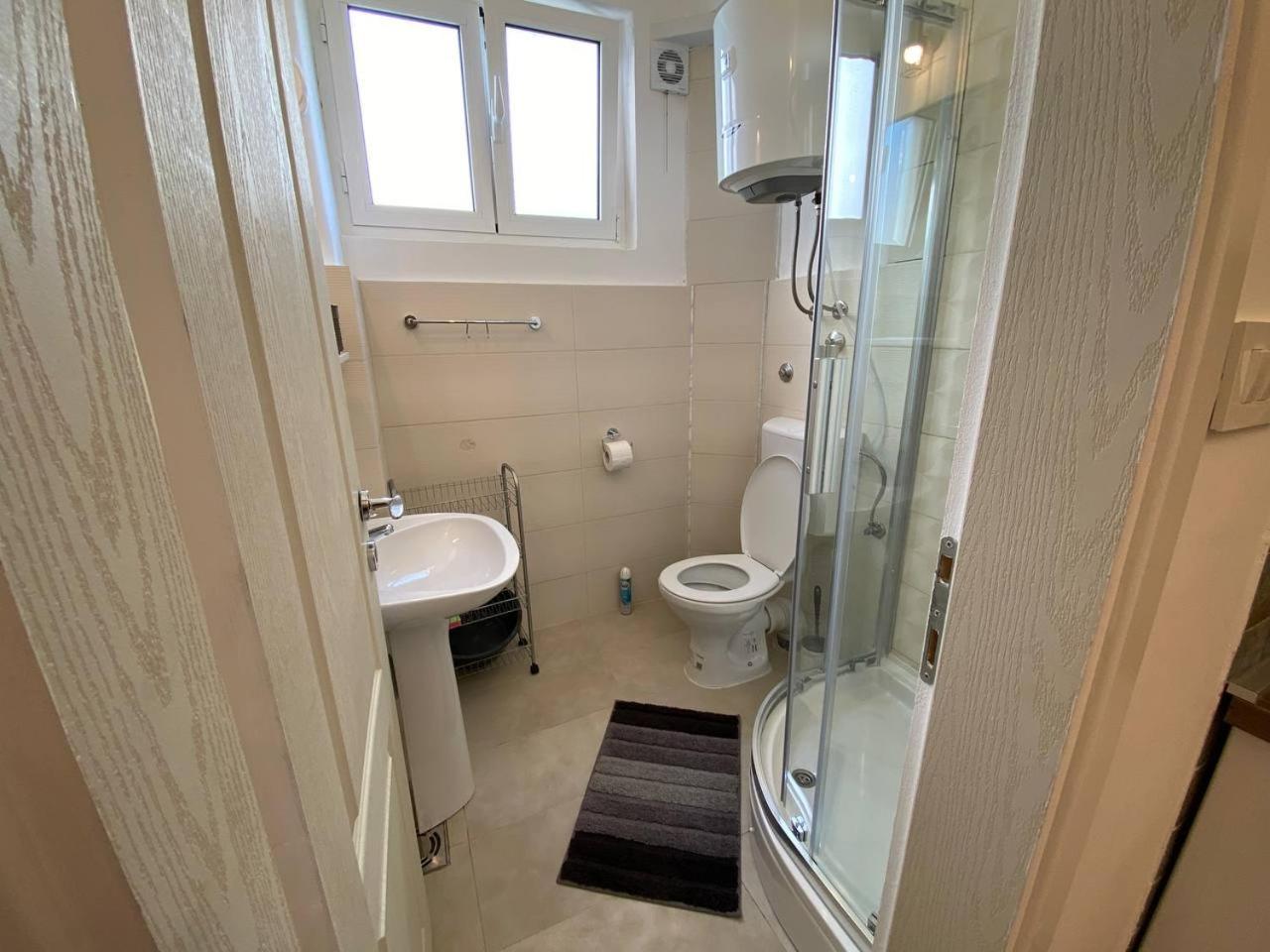 Alina'S Apartment Bečići Екстериор снимка