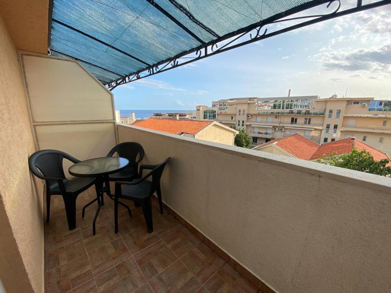 Alina'S Apartment Bečići Екстериор снимка