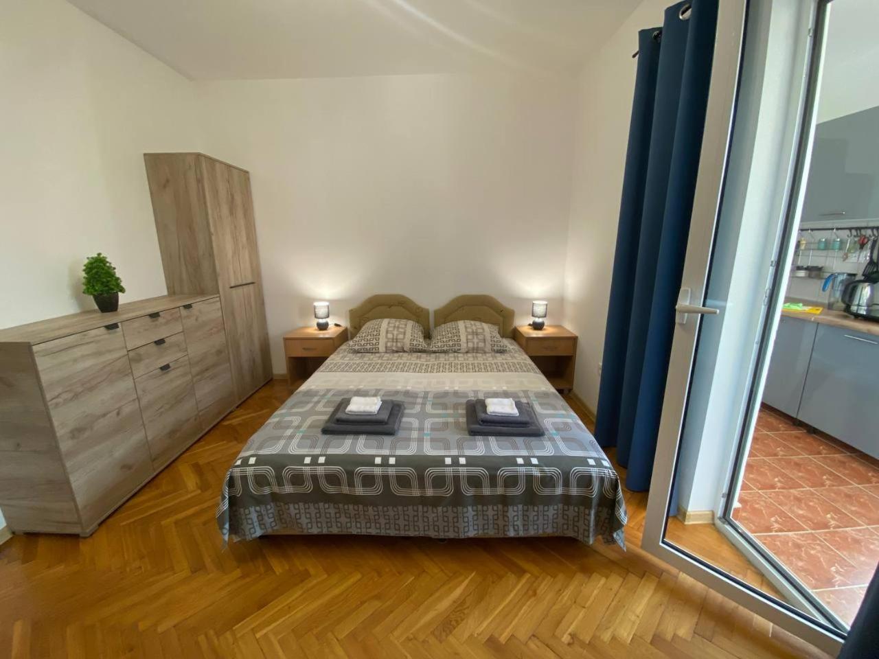 Alina'S Apartment Bečići Екстериор снимка