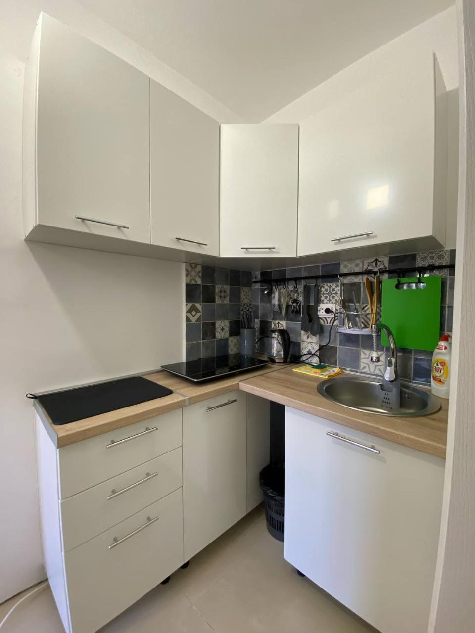 Alina'S Apartment Bečići Екстериор снимка