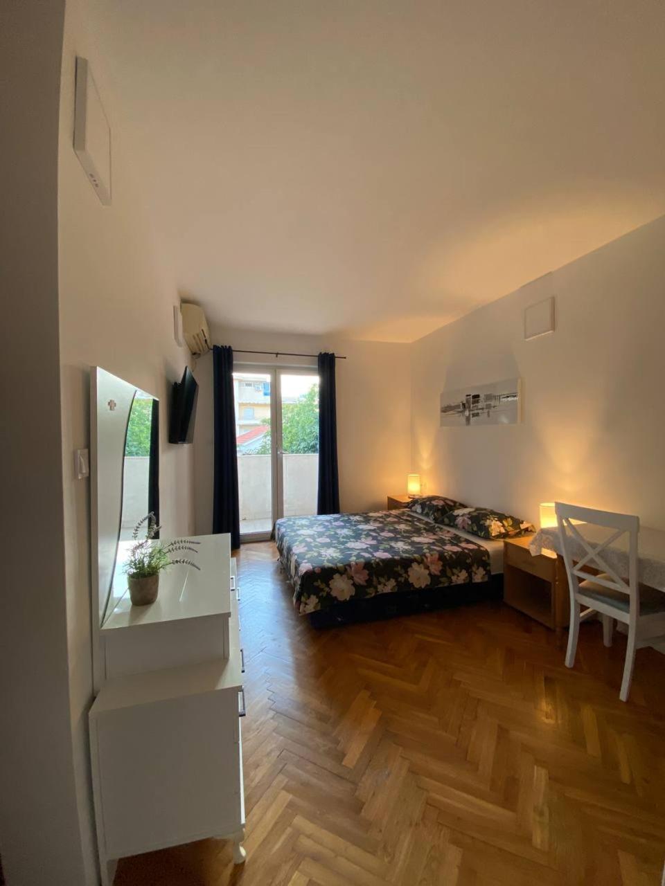 Alina'S Apartment Bečići Екстериор снимка