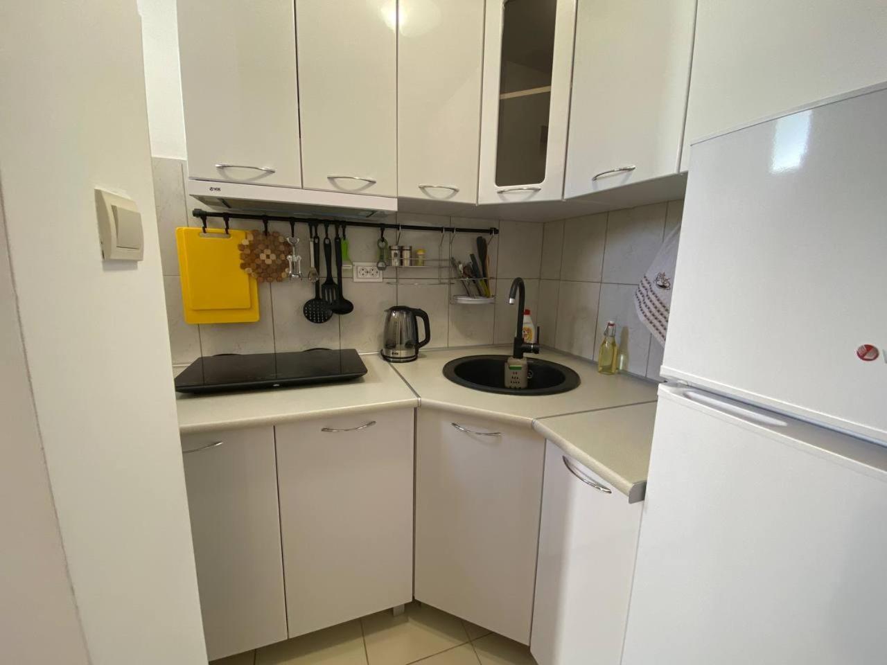 Alina'S Apartment Bečići Екстериор снимка