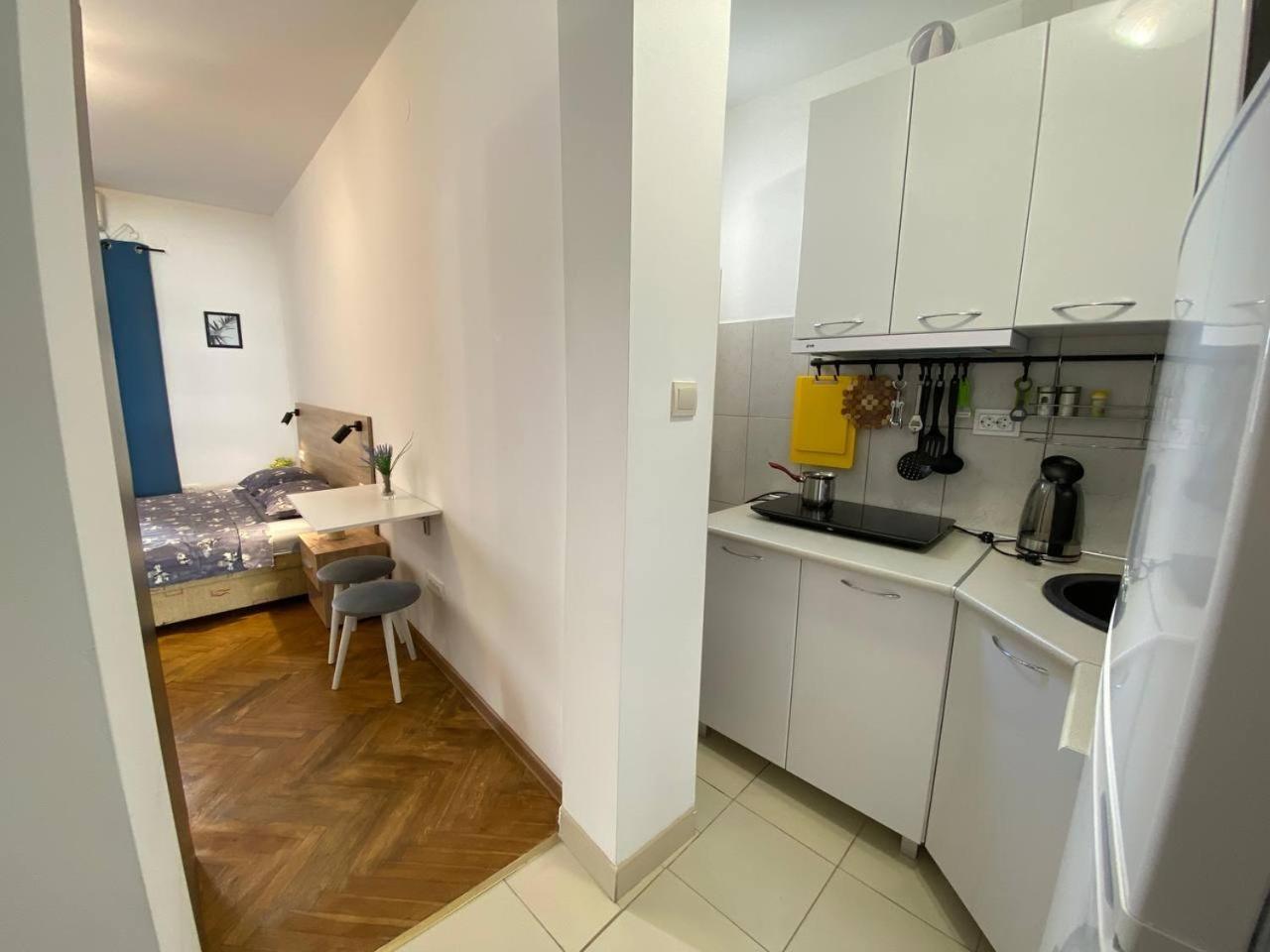 Alina'S Apartment Bečići Екстериор снимка